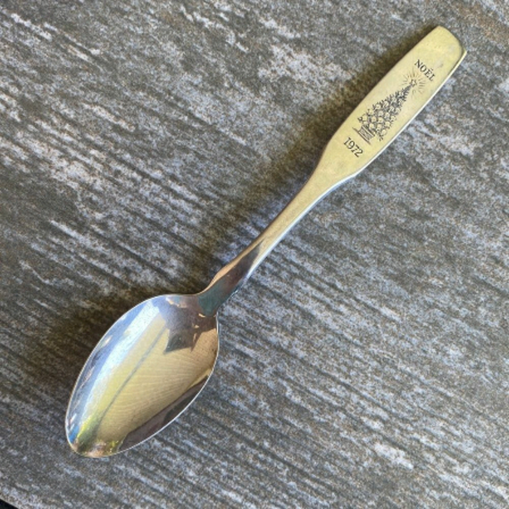 𝅺VINTAGE | 1972 Noel Collector Spoon #3